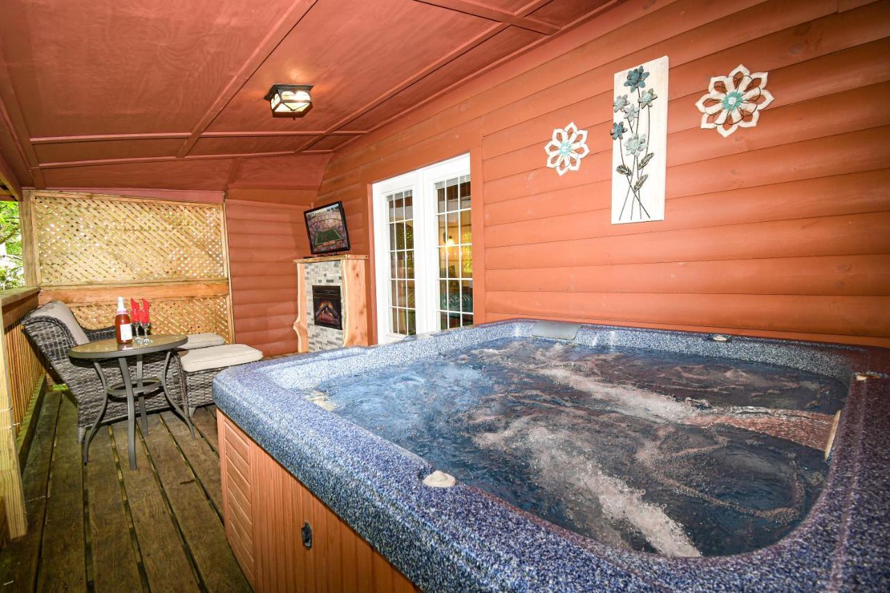 First Love Gatlinburg Exterior photo